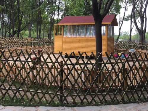 竹籬笆柵欄材料對我們人體安全嗎?