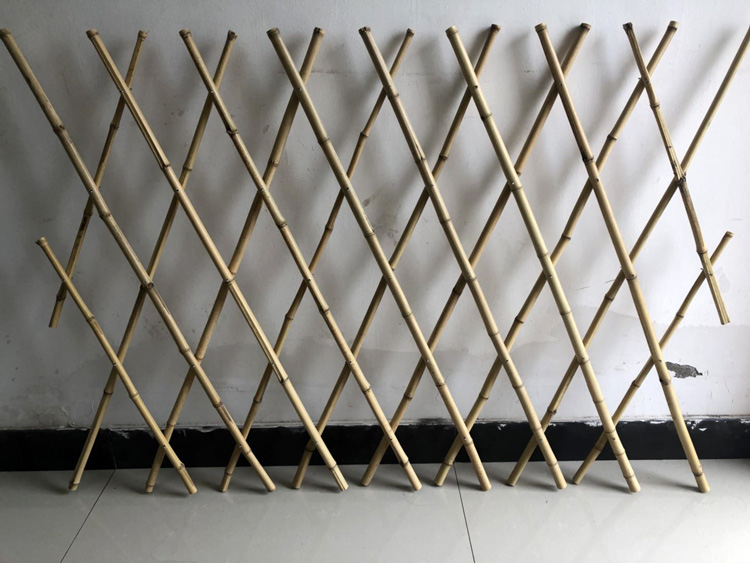 農(nóng)村竹籬笆護(hù)欄怎么樣去固定?