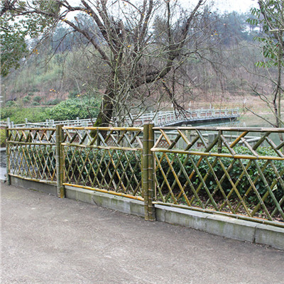 竹子圍欄籬笆柵欄是融入藝術建筑中?